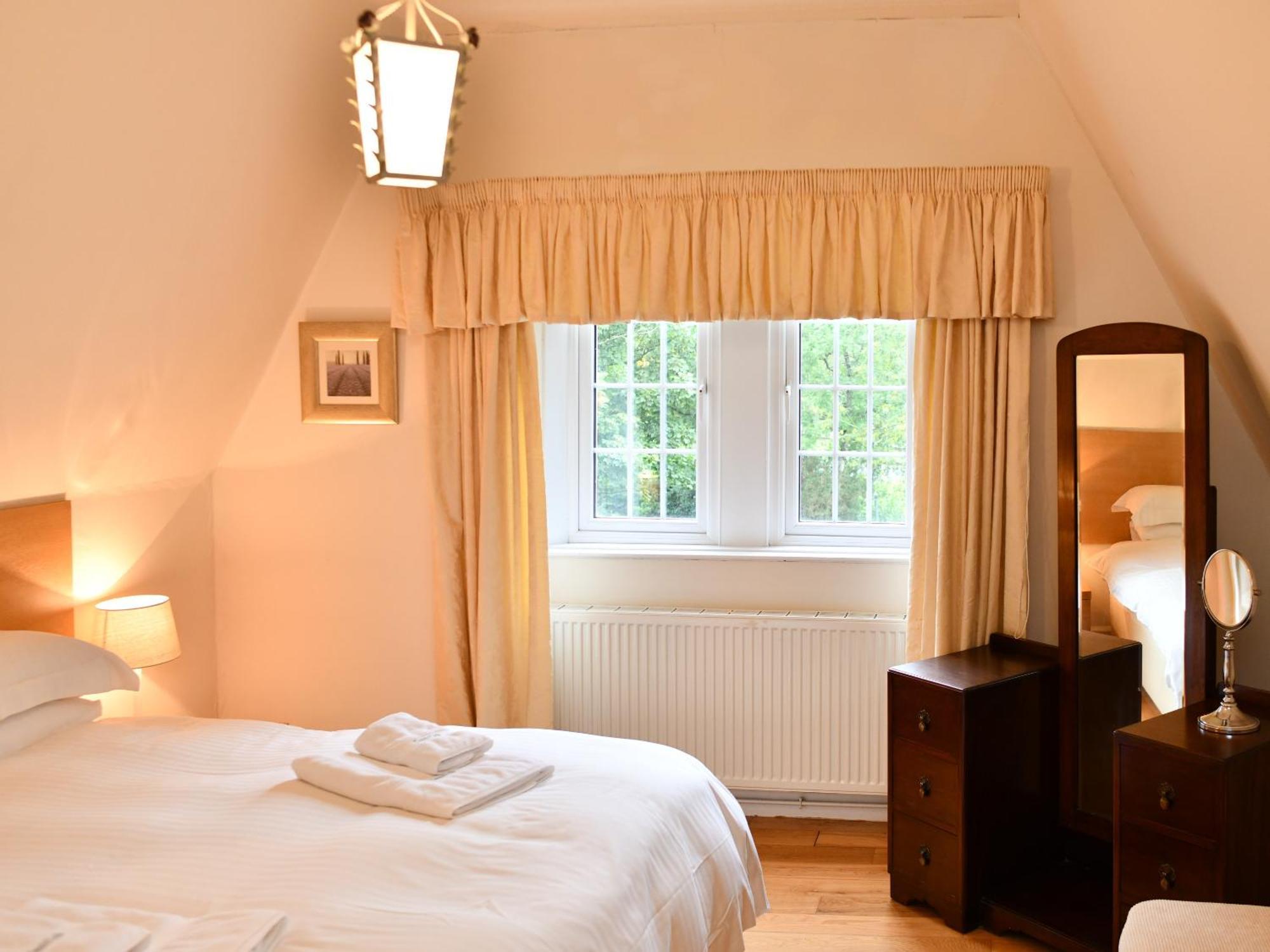 Cloncaird Castle Estate Cottages Maybole Zimmer foto