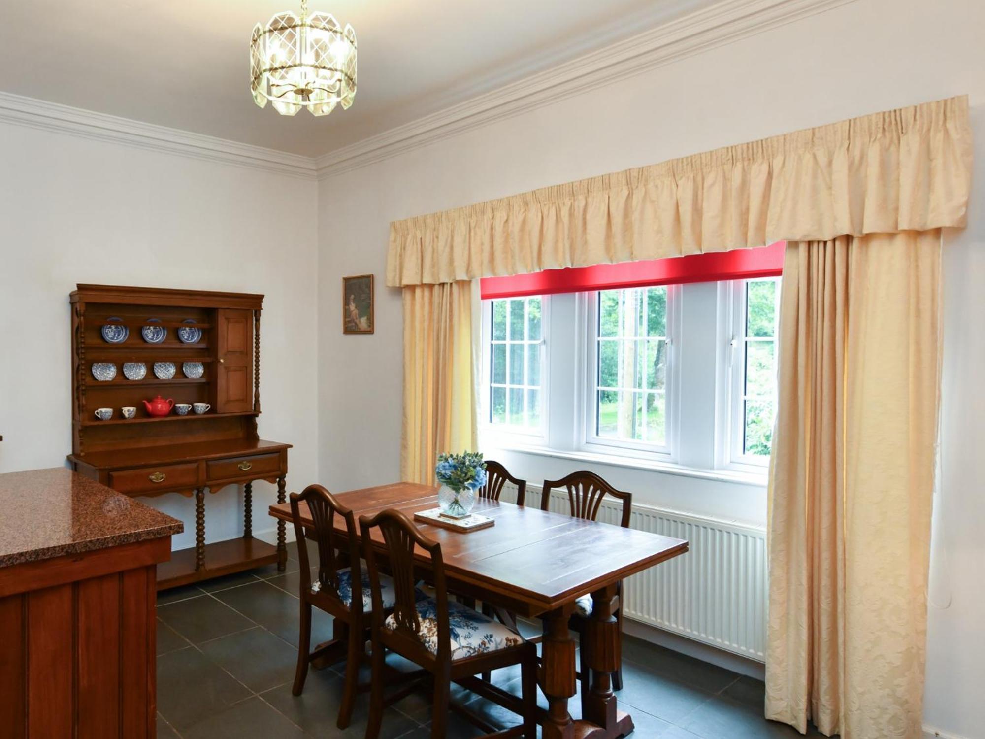 Cloncaird Castle Estate Cottages Maybole Zimmer foto