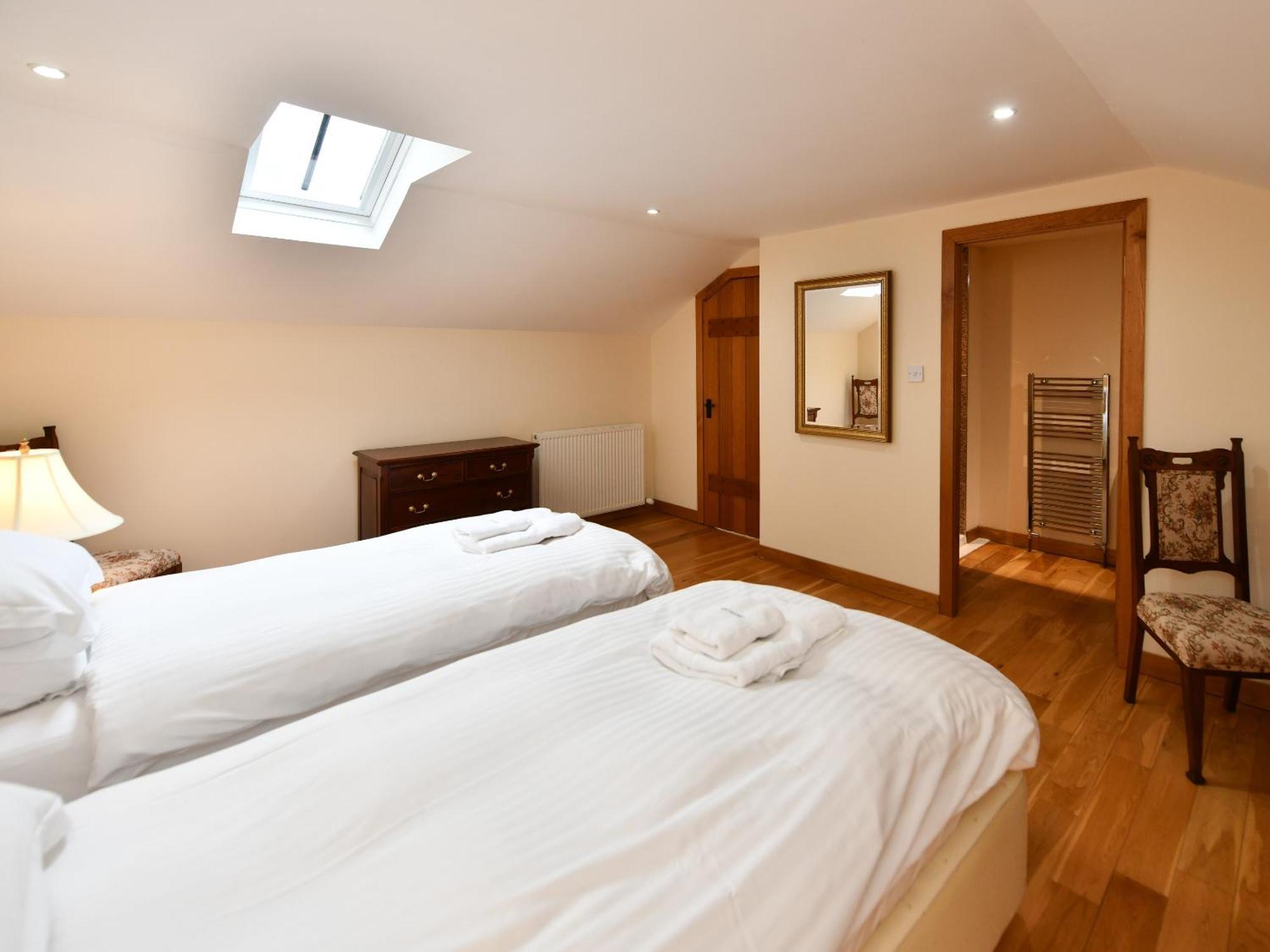 Cloncaird Castle Estate Cottages Maybole Zimmer foto